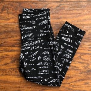 Lululemon cropped leggings size 6